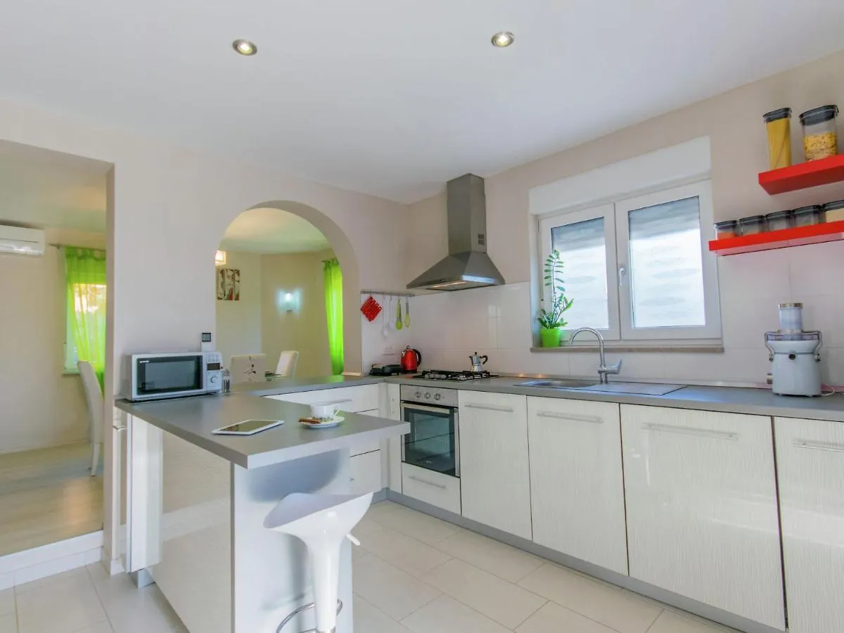 Comfortable Villa In Pula 0*,  Kroatien