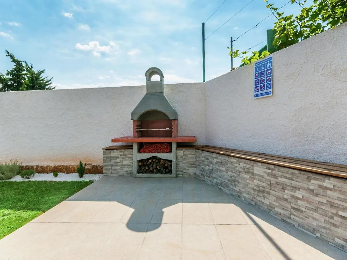 Comfortable Villa In Pula 0*,  Croatia